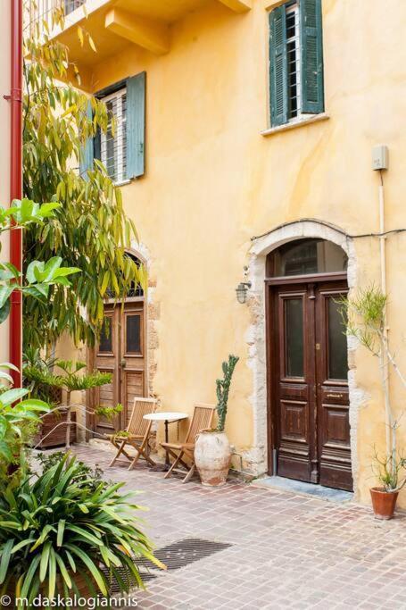 History & Culture In Old Town Chania ハニア エクステリア 写真